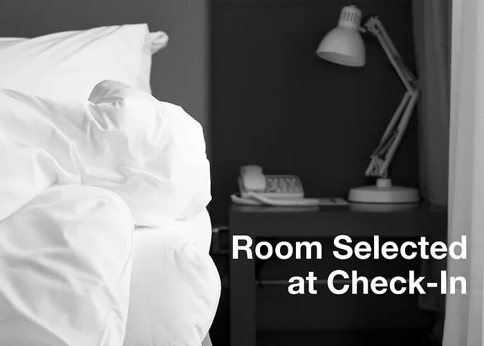 Express West By Ihg Bloomington