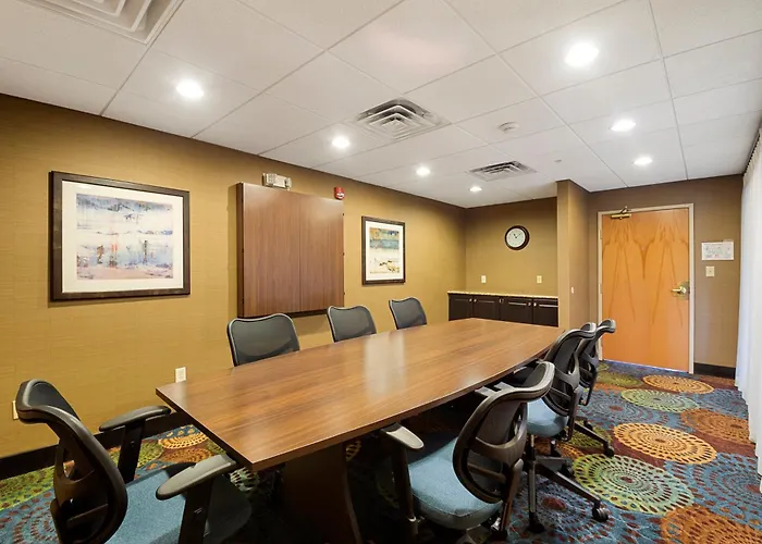 Hotel Express West By Ihg 3*