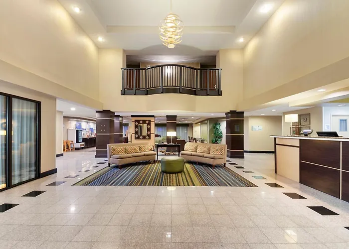 Hotel Express West By Ihg 3*