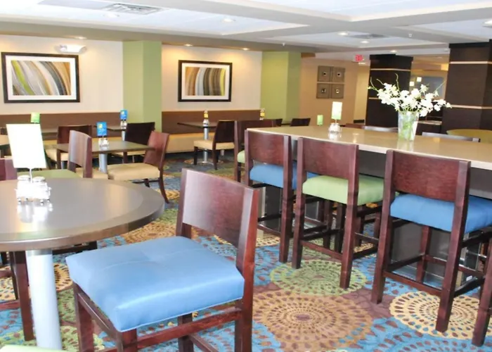 Hotel Express West By Ihg 3*