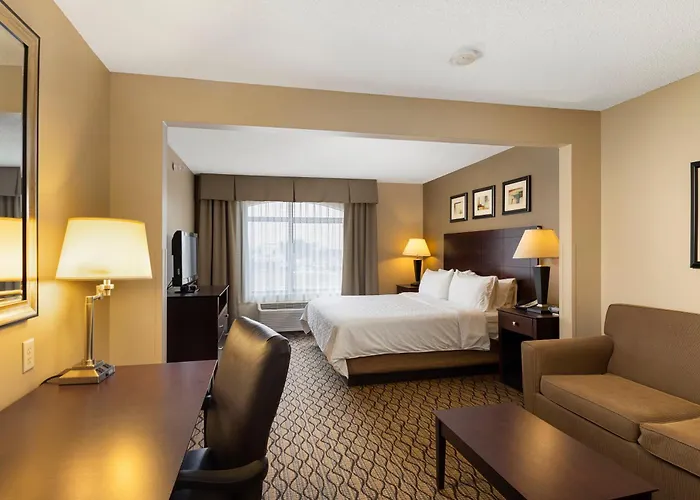 Hotel Express West By Ihg Bloomington