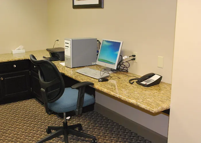 Express West By Ihg Hotel Bloomington