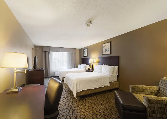 Hotel Express West By Ihg Bloomington