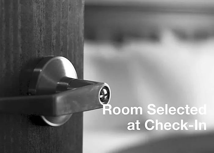 Express West By Ihg Bloomington