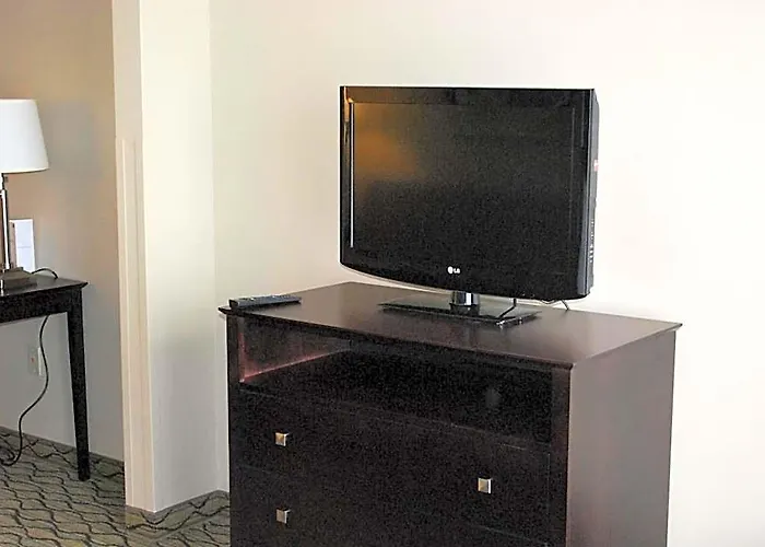 Express West By Ihg