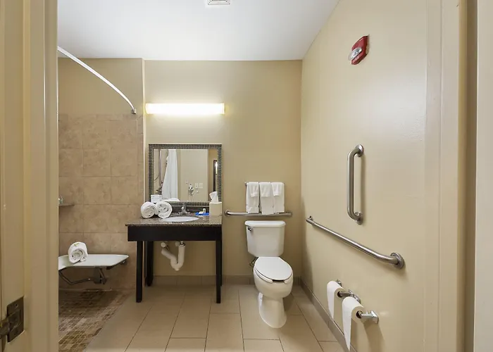 Express West By Ihg 3*